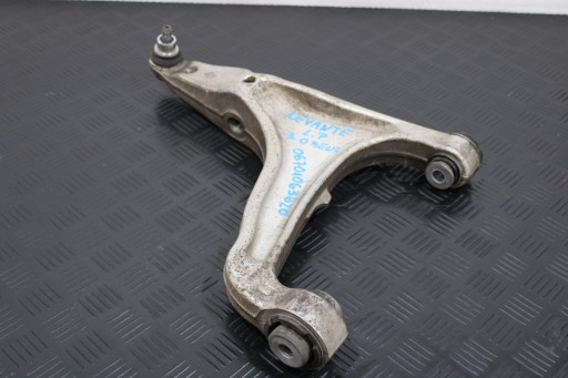 arm left front lower MASERATI LEVANTE M161 06701063620