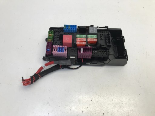 GKU37540 - Mercedes glc 2022 c253 amg 3.0 43 блок запобіжників