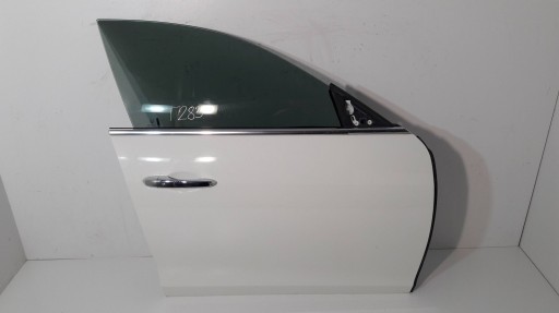 Maserati Ghibli door front