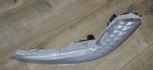 o86y7 - Kia ev6 21- задняя правая контрольная лампа eu