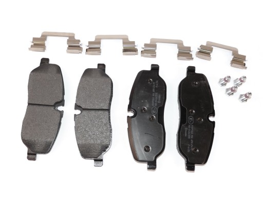 LR019618BREMBO - ПЕРЕДНИЕ ТОРМОЗНЫЕ КОЛОДКИ LAND ROVER DISCOVERY 3 / RR