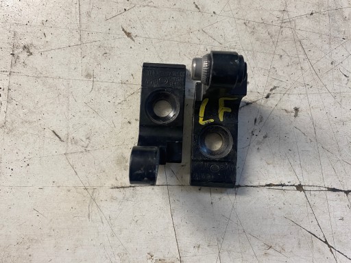 7266679 7266675 - BMW i3 петлі двері лівий передній комплект