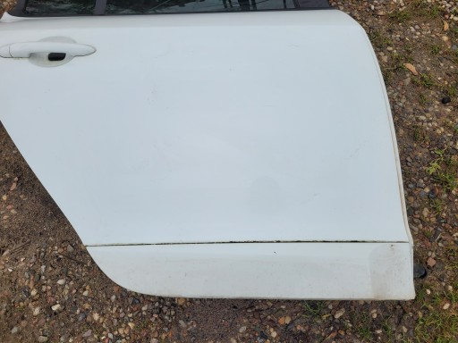 door rear. rear part right RENAULT MEGANE III 3 HB ZWYKLY BIALY