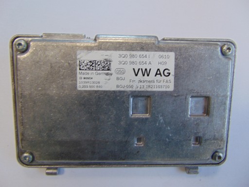 VW AUDI SKODA КАМЕРА ПОМІЧНИК СПЕРЕДУ 3Q0980654I