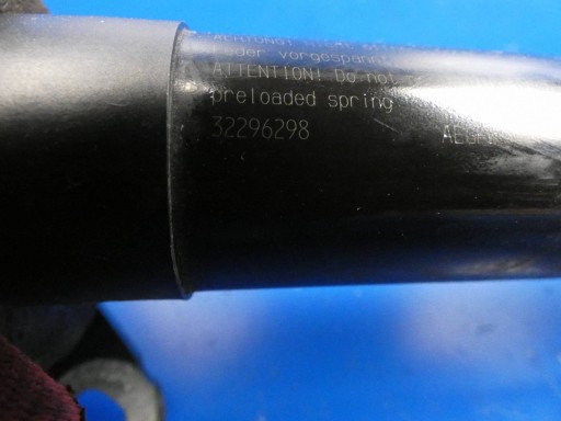 VOLVO V60 II 18- damper bonnet boot left right rear part electrical