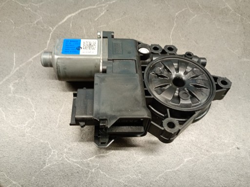 83450-P2010 - Kia sorento iv 4 электродвигатель стеклоподъемника задний левый 83450p2010