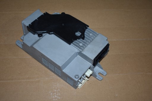 IDEALNY amplifier HIFI HARMAN KARDON BMW 1 9