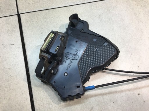 lock door right front TOYOTA AVENSIS T25 2 PIN