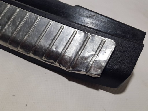 cover moulding supports of the threshold boot MERCEDES GL X164