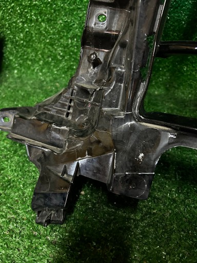 front PREKLADgrill grid of a bumper PORSCHE CAYENE III 9Y