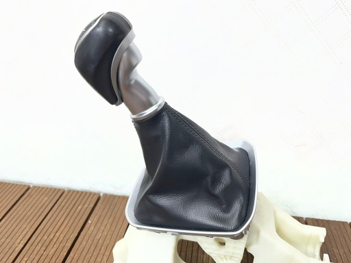 HYUNDAI i30 III 16-23 1.0 T-GDI trim of the gear knob sleeve 43700-F2100