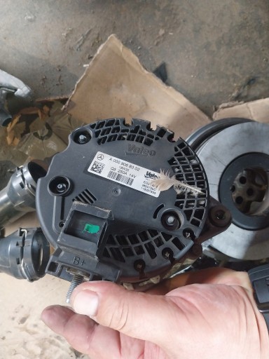 A0009068302 - Mercedes w213 w205 2.0 cdi 654920 генератор 30 000 км идеально