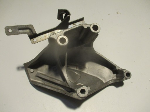 GETRIEBEHALTER DES MOTORS 070199307B