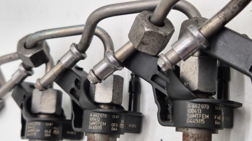 Einspritzdüse Einspritzdüse KOMPLET 6 SZT 6420701387 MERCEDES W211 W219 W221 3.0CDI