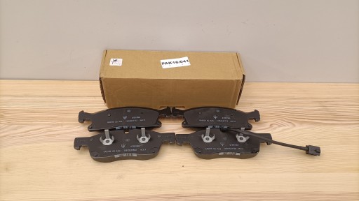 Neuf Plaquettes frein pour Avant Z avec capteur MASERATI LEVANTE PAK16/041