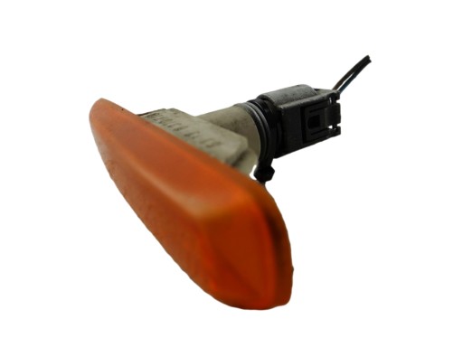 indicator of a fender left BMW E46 63 13-8 370 719