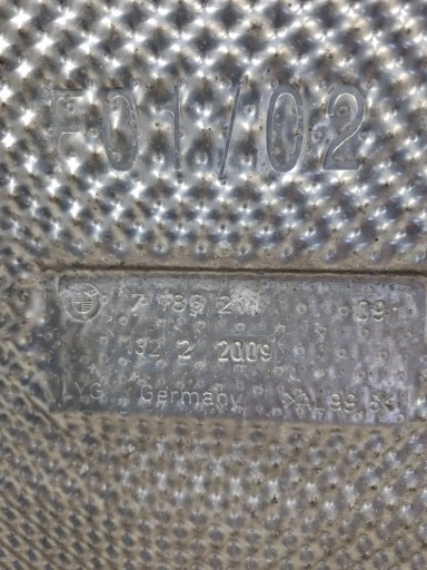 BMW 7 F01 F02 F04 Blende Abdeckung IZOLACJA TERMICZNA TLUMIKA links 7185211
