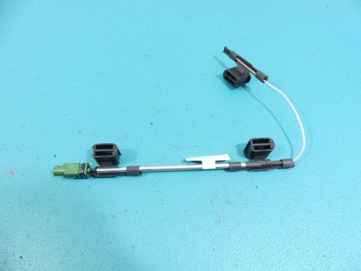 Антенна MERCEDES SLK III R172 11-15