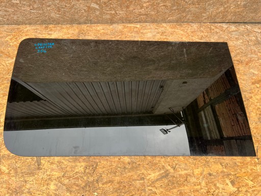 БІЧНЕ СКЛО SPRINTER 906 CRAFTER