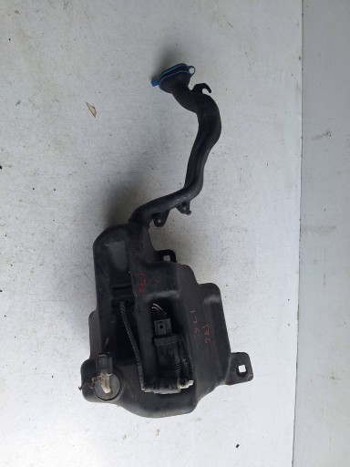 MERCEDES A-KLASA W176 12-16 Behälter Spritzdüse A2468690220