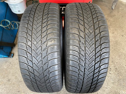 2 tyres winter 225/60R17 Bridgestone LM001 6mm