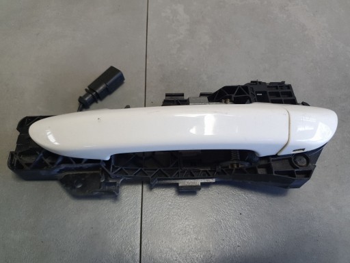 Volkswagen PASSAT CC handle exterior left rear 3C8839885 lb9a