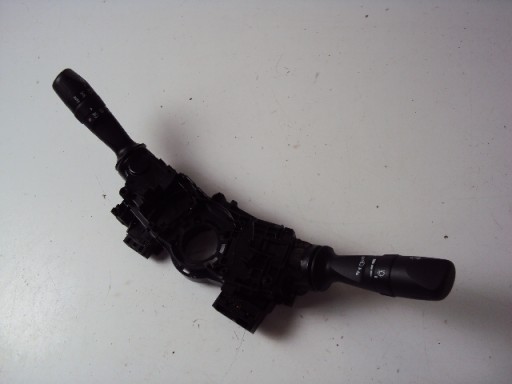 КОМБИНИРОВАННЫЙ ПЕРЕКЛЮЧАТЕЛЬ TOYOTA HILUX VIII 2015-