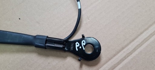 A6 C8 4K Fixation arbre ceintures sécurité de Sécurité Avant 4K8857755J
