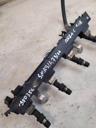 injection ramp OE 09133177A + injectors OE 25313846 OPEL CORSA C 1.4B