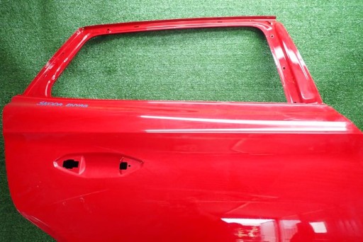 SKODA ENYAQ 5LA door right front front