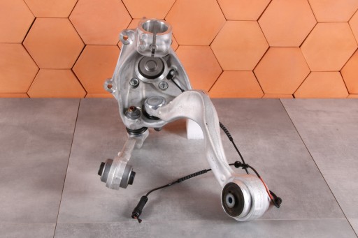 BMW i4 G26 swing of the arm of the pivot left front 2WD RWD 6893259 653 km !!!