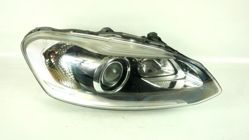 light right front right front XENON VOLVO XC60 and 1 LIFT 13-17 UK right hand drive