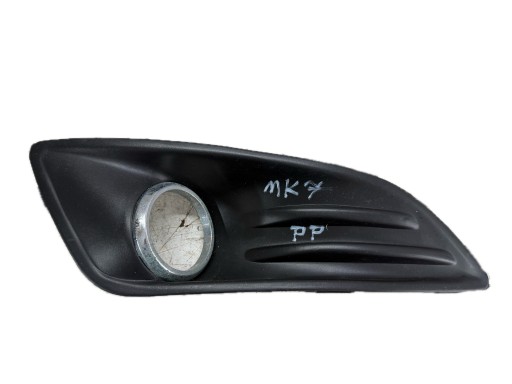 grid of a bumper fog lights right front FORD FIESTA MK7