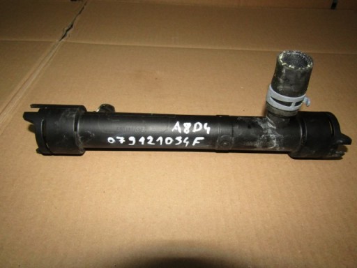 AUDI A8 D4 4h0 водопровідна труба 079121034F