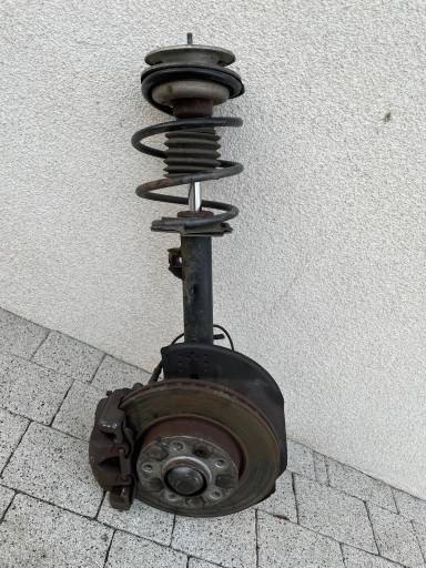 BMW 3 E46 tlumič otoč čepu kompletní pravá
