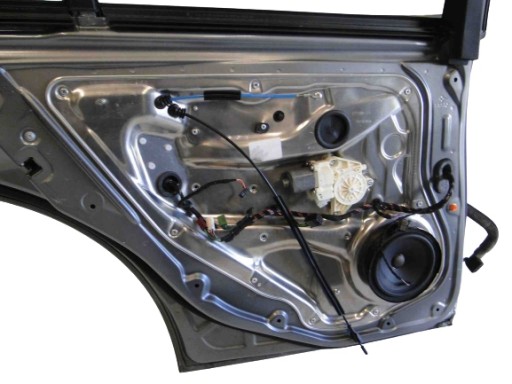 A2048200542 - Mercedes e class w212 левый задний стеклоподъемник