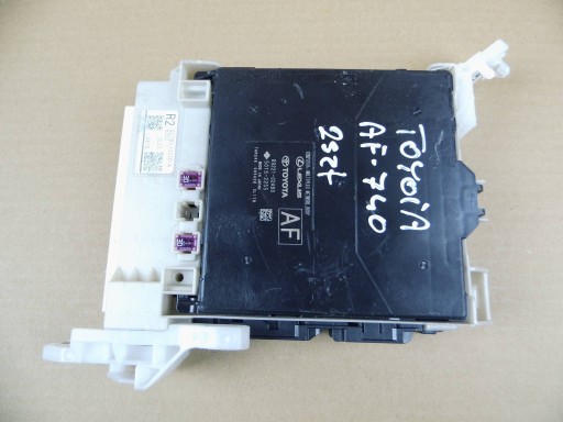 8922102A60 - Модуль контроллера комфорта компьютера toyota corolla e21 mpx body 89221-02a60