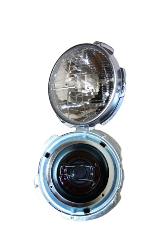 ПЕРЕДНЯ ПРАВА ФАРА ZETOR 7211 59115717 ЧЕСЬКА