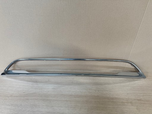 Mercedes w243 eqb полоса переднего бампера хром a2438854900