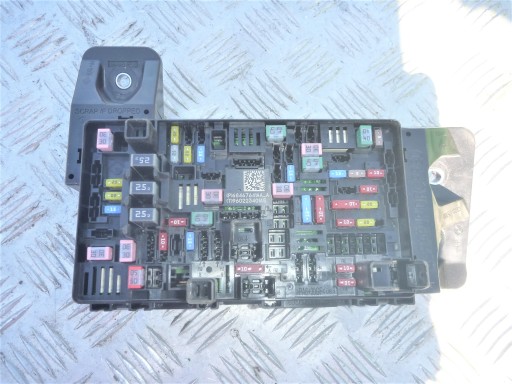 68467641AA 68312776AC - Блок предохранителей Dodge RAM 5.7 4x4 2021