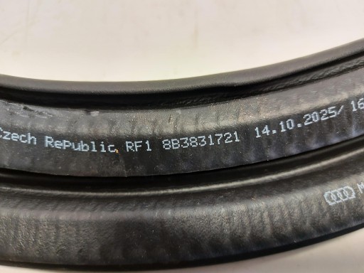 AUDI A5 8B3 B10 AVANT gasket door front left 8B3831721