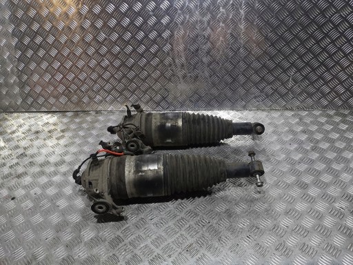 Touareg 7p 2011r амортизатор 7p6616019k лівий ORY