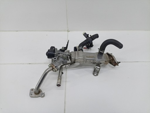 exhaust gas cooler EGR Toyota Prius 3 XW30 ZVW30 2010 25601-37010