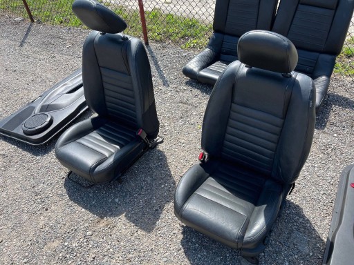 Komptel seats z boczkami seats inner upholstery Ford Mustang V 2005-2009