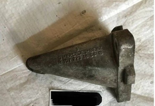 engine mount MERCEDES W124 1022231804