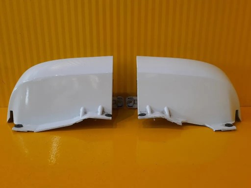 93856120. 93856124 - Opel Vivaro TRAFIC торцевая крышка правая левая задняя в сборе