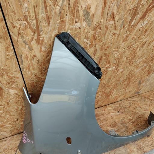 fender front front right TOYOTA YARIS II