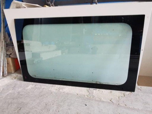 7281RMVQ - БІЧНЕ СКЛО КУЗОВА RENAULT MASTER 1082X630