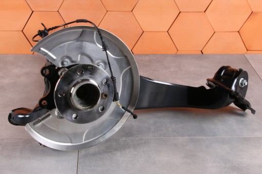 MINI F65 F66 F67 Achsschenkel Radnabe Radlager Querlenker schenkel rechts heck FWD 2WD 8854116 88 km!!