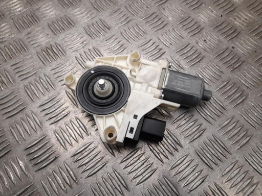 C59252-100, 0 - Мотор склопідйомника tesla model y 2025 задній лівий c59252100